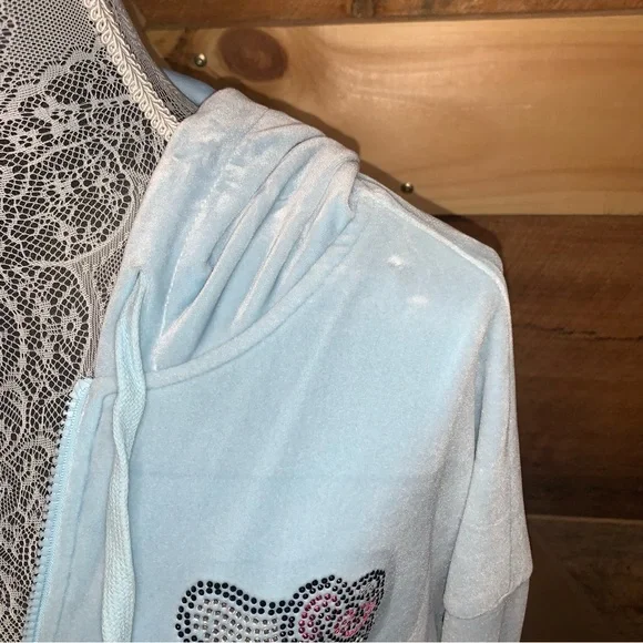 forever21 Light blue velour Hello Kitty zip up hoodie medium rhinestone sparkly - Picture 6 of 11